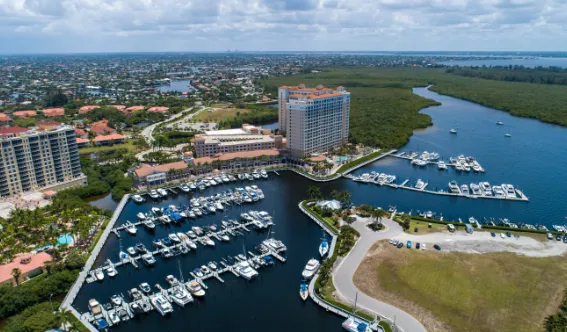 Aerial skyline view of Cape Coral, Florida, where Arrow Environmental Services provides expert commercial & residential pest management services.